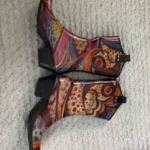 Women’s Nomad Rain Boots Pre-owned